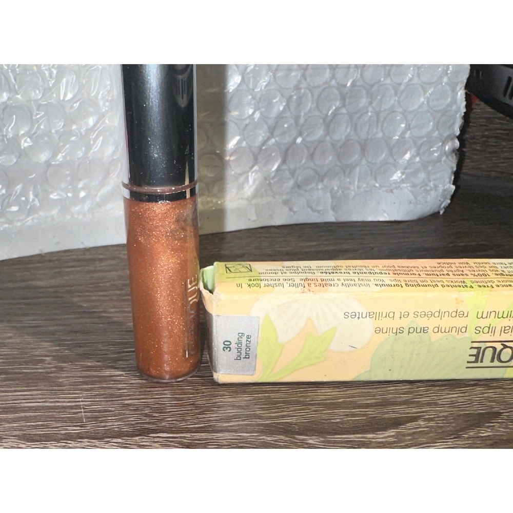 Clinique Full Potential Lips Plump and Shine 30 Budding Bronze Shimmer Gloss